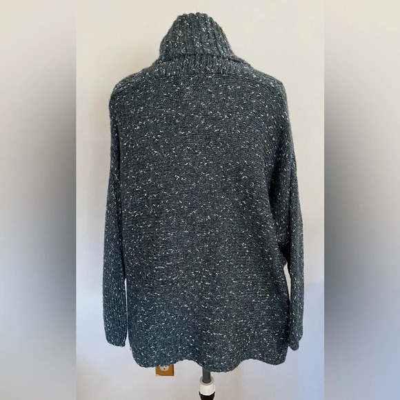 NWT Lane Bryant Wear-2-Ways Cardigan Sweater Size 18/20 - Picture 3 of 12